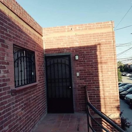 Departamento Equipado A 3 Minutos Del Consulado Americano 2 Recamaras Manuel F. Martínez 외부 사진